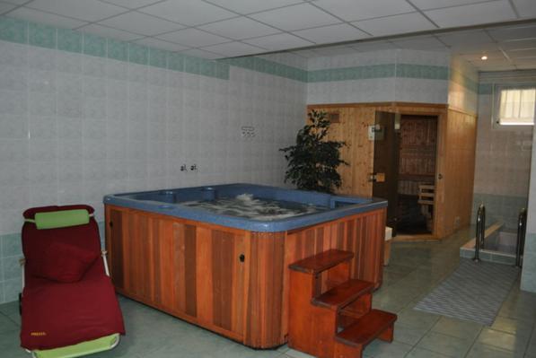 Sport Hotel Ostrov Trenčín Εξωτερικό φωτογραφία